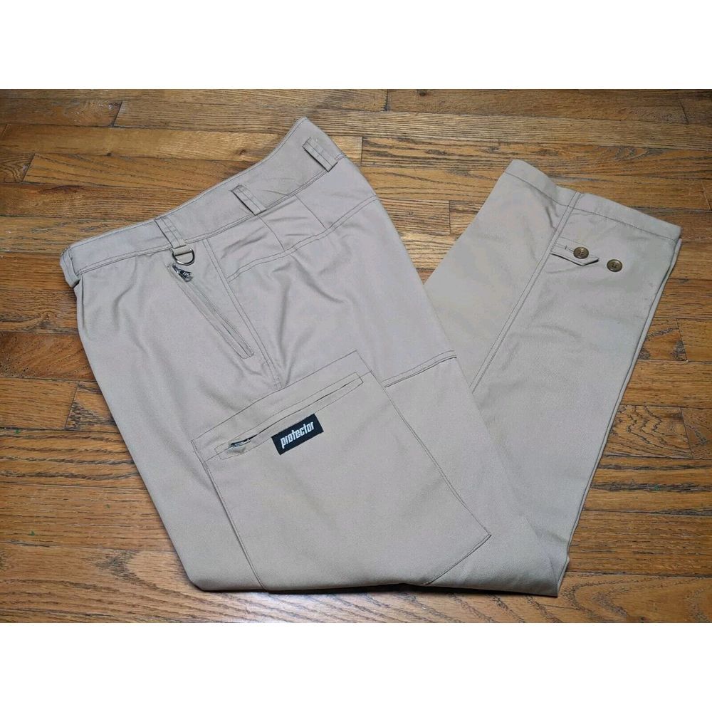 Protector Chic Sportif Swiss Made Cargo Pants‎ Size 36x31